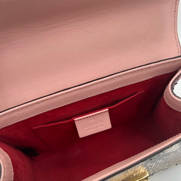 Gucci padlock Pink Python Crossbody with Gold Chain❤️ - Picture 6 of 8